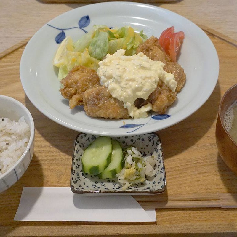 地鶏チキン南蛮定食(阿波尾鳥)(キッチン よい一日 春日店)