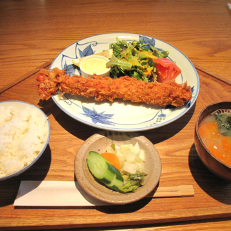 大エビフライ定食(キッチン よい一日 春日店)