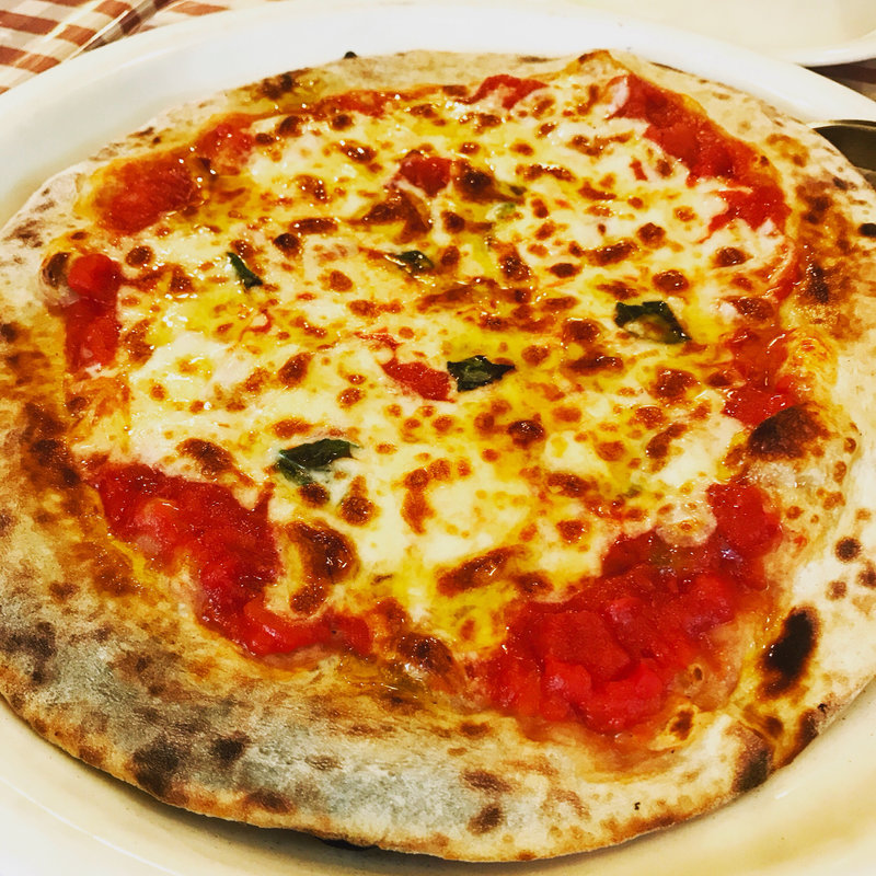 ナポリピッツァマルゲリータ(トラットリア カミーノ )