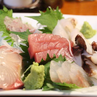刺身盛り合わせ(刺身の店さかなや)