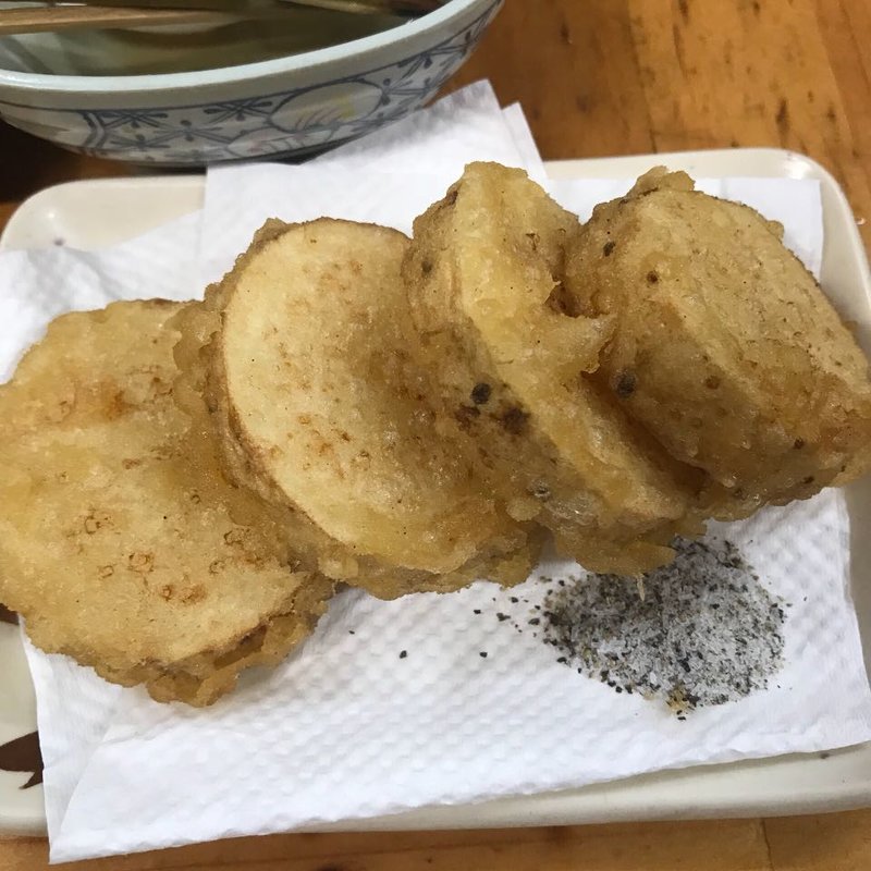 山芋天ぷら(もつやき ばん)