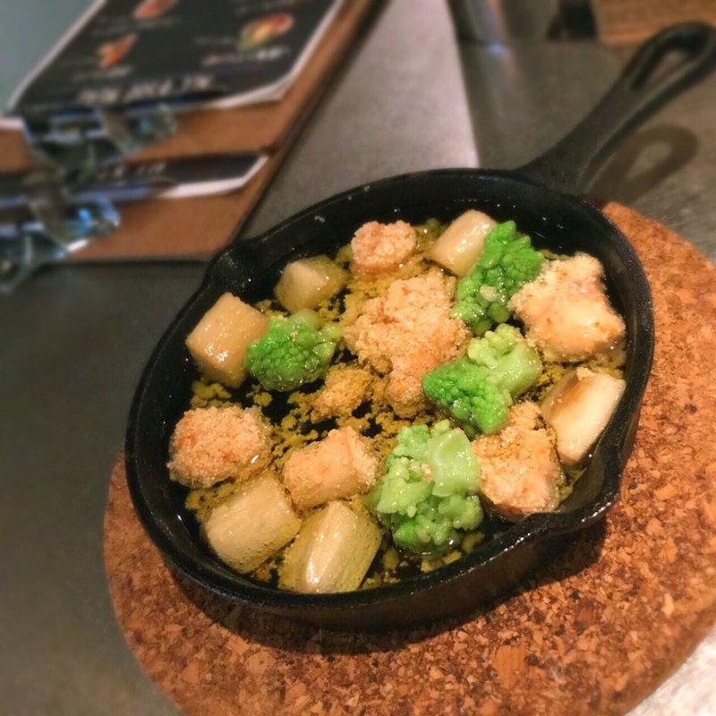 明太子と長芋のアヒージョ(お酒と和ごはん KINJO)