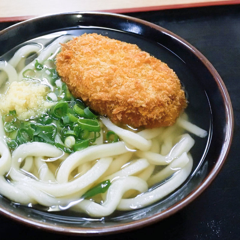 コロッケうどん（かけうどん+コロッケ）(地上最強のウドン・ゴッドハンド)