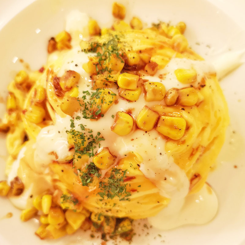 コーンとチーズの醤油バターオムライス(OMS 池袋パルコ店)