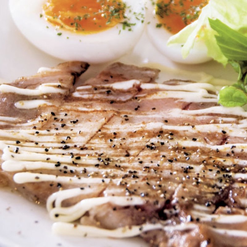 炙り塩ロース味玉付き(カルボ)