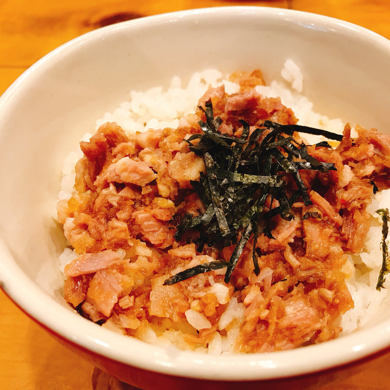 オニオンチャーシュー丼(麺屋Hulu-lu（フルル）)