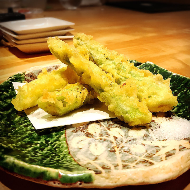 アスパラ天麩羅(馬刺料理と季節の割烹 そま莉)
