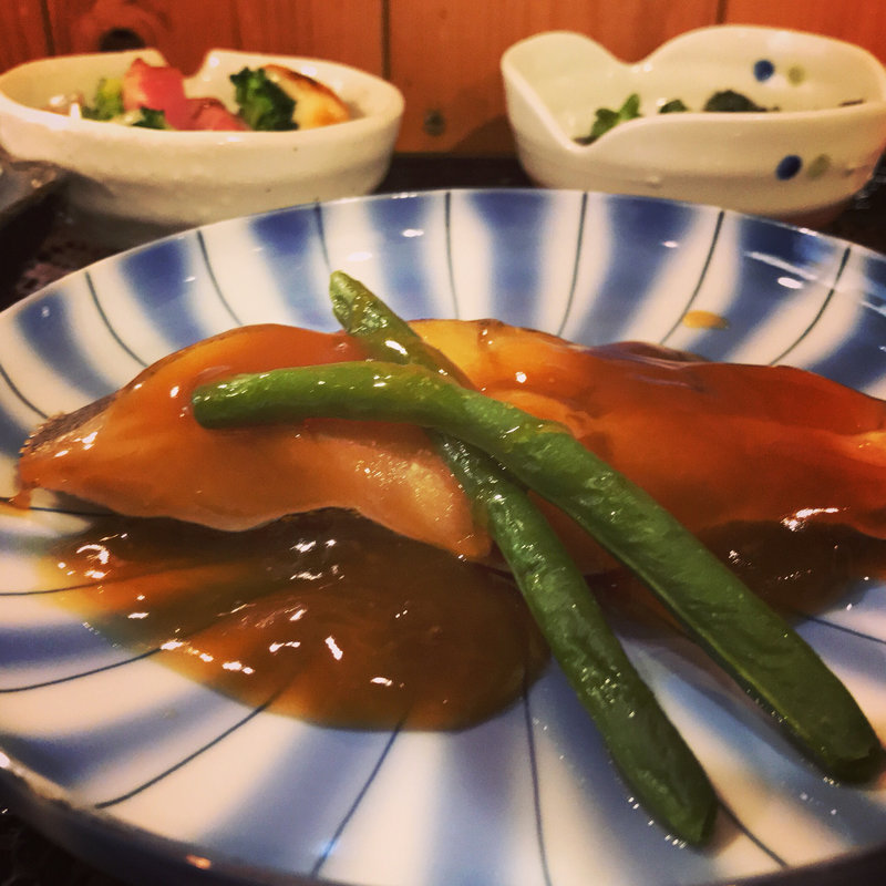 カレイの煮付(日替わり定食)(ごはんかふぇ ぽくぃちぷ)