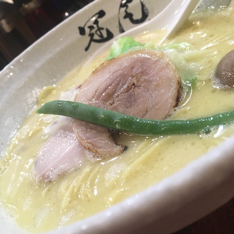 鶏白湯らぁめん(らぁめん冠尾)