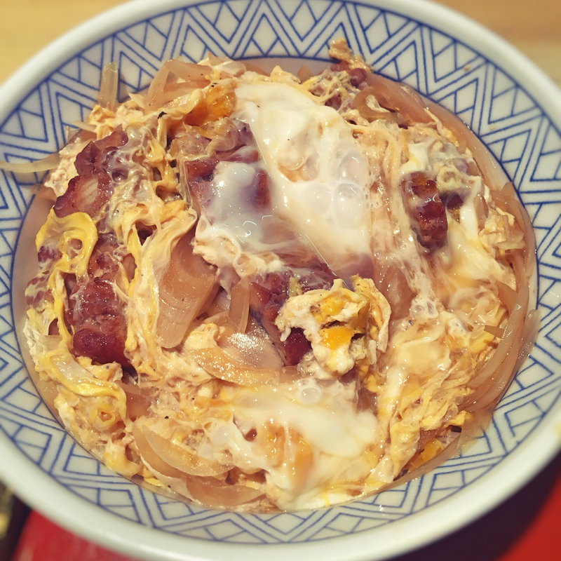 うな卵丼(丼・お吸い物・小鉢・漬物付き)(博多 川扇)