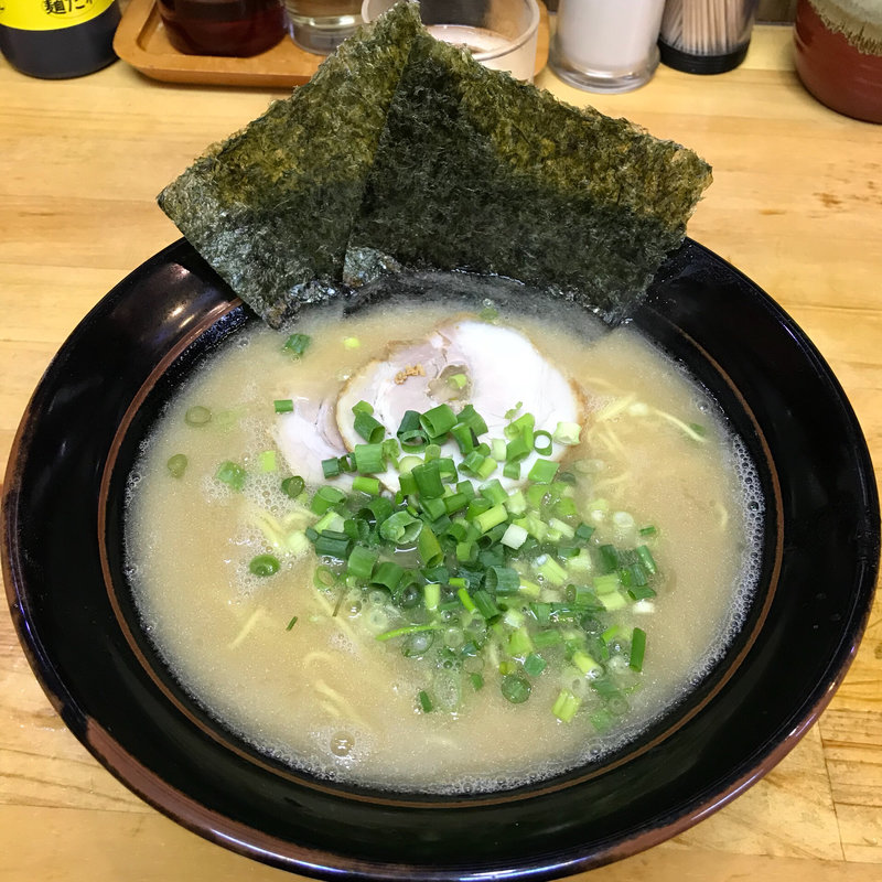 とんこつラーメン(武者がよか)