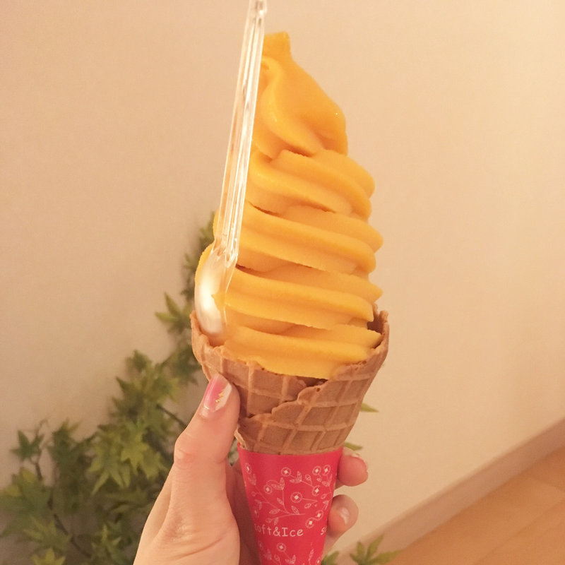 アップルマンゴーソフトクリーム(とうふ旬菜 心音)