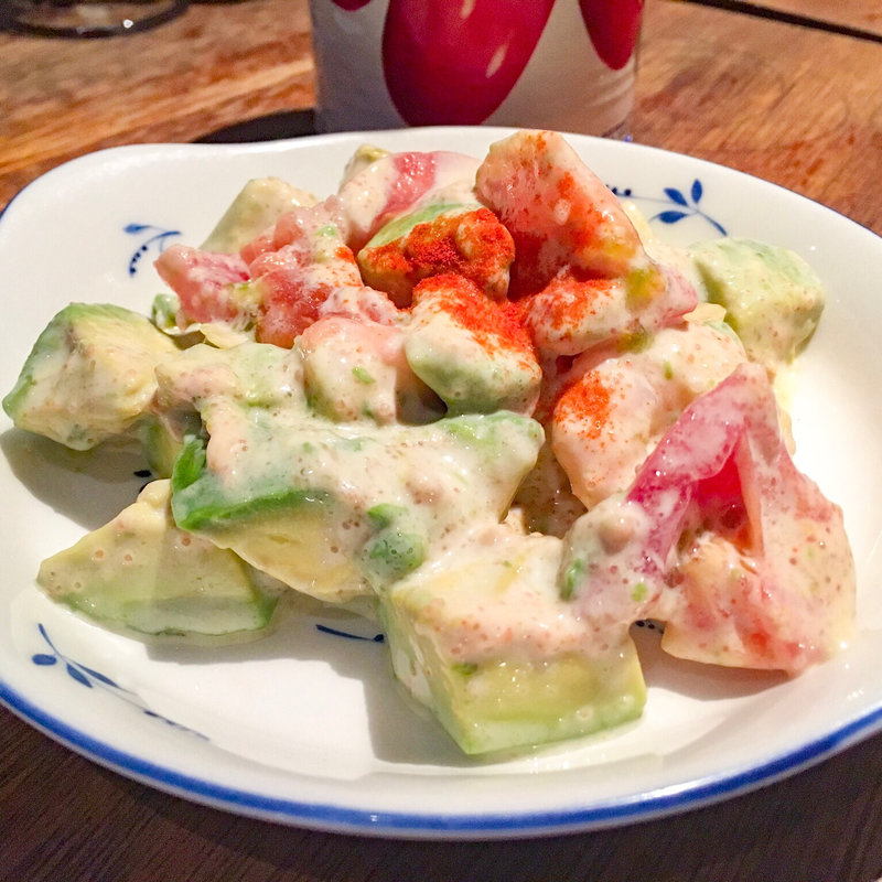 エビとアボカドの明太ソース(ディプント銀座七丁目店)