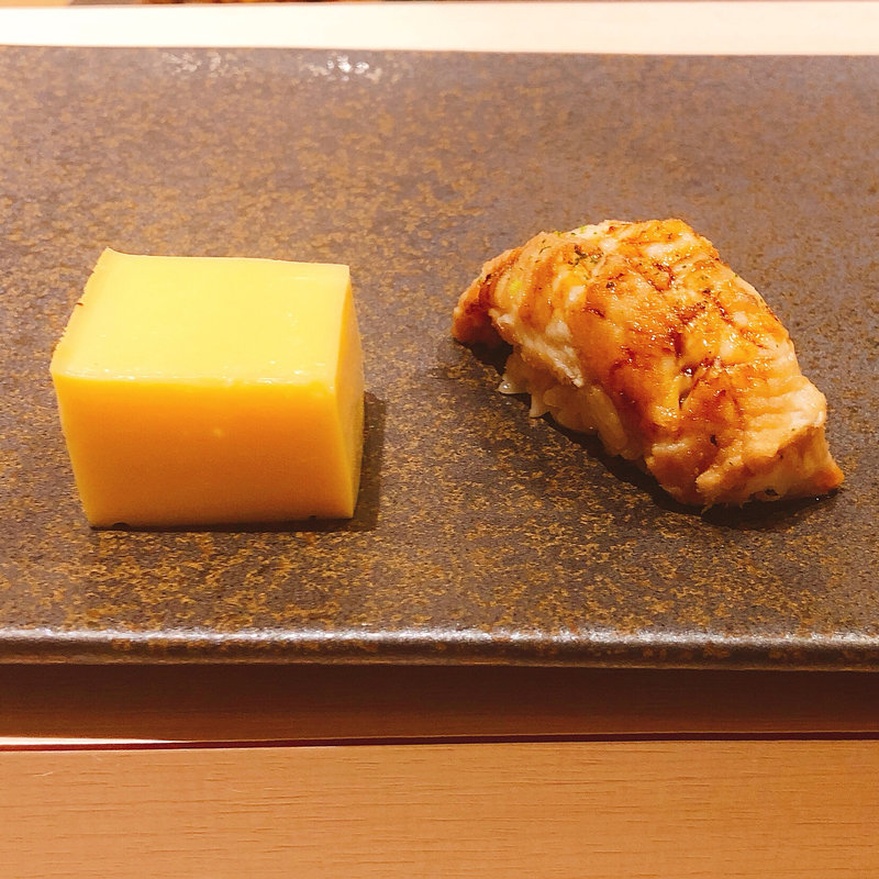 穴子の握りとギョク(鮨 青海)