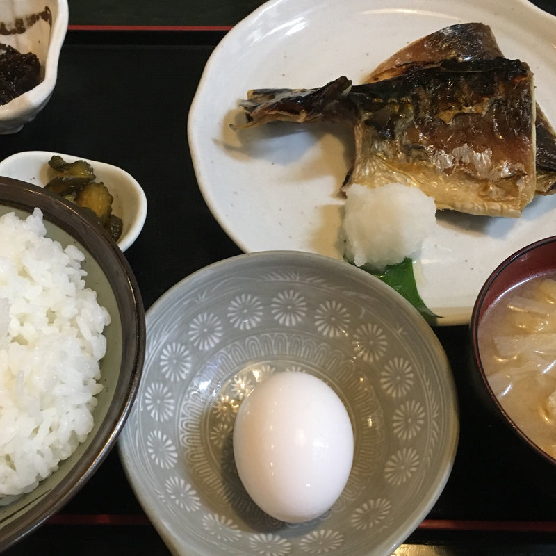 サバの塩焼き定食(はじめ )