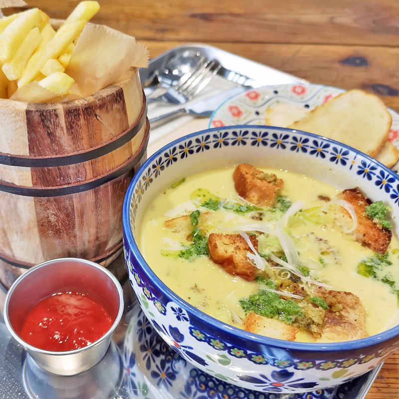 シーフードチャウダー(ILLOGIC NISHIAZABU)