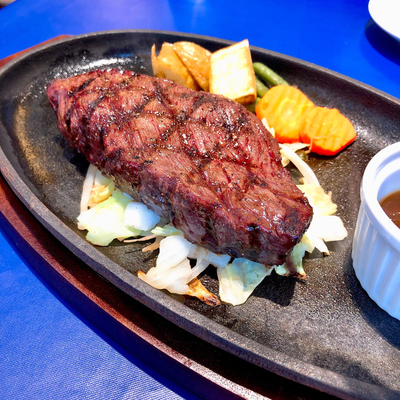 クーレット（イチボ）ステーキ(ステーキベルマルシェ新虎通り店)