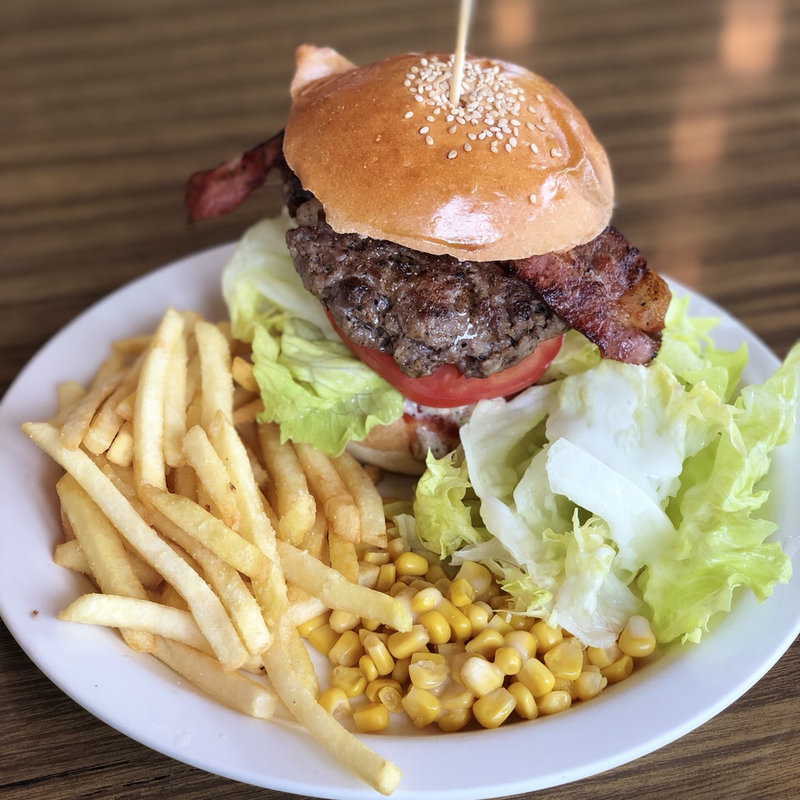 BLTバーガー(デモデダイナー 福生店)