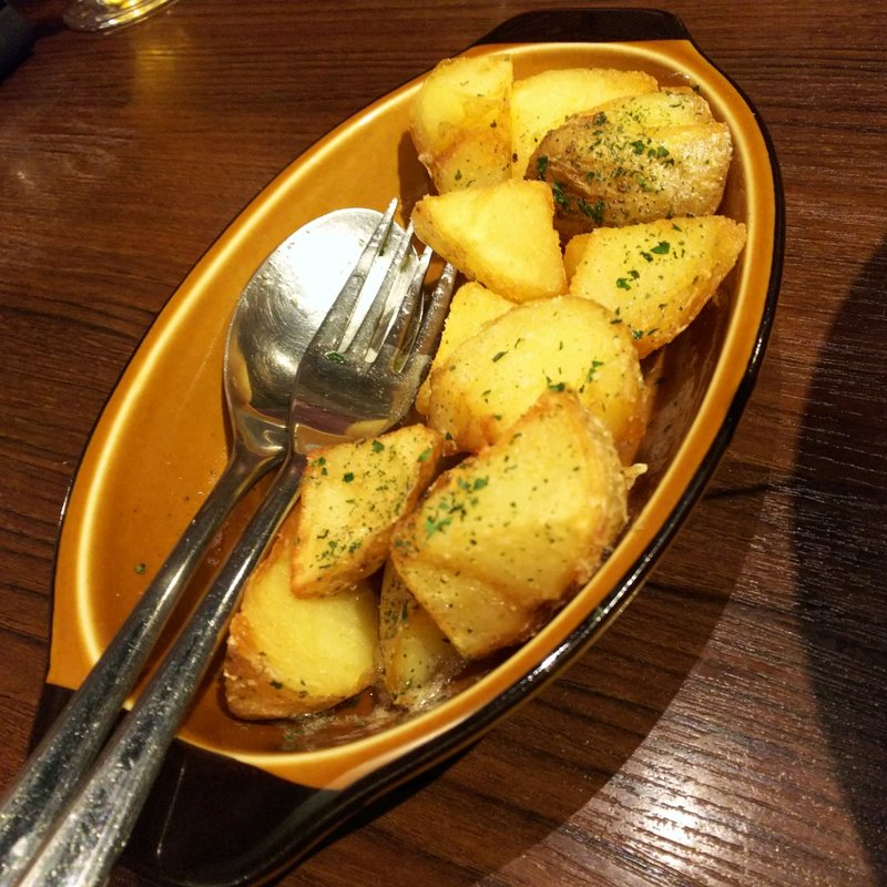 皮付きポテト(ビストロ椿 )