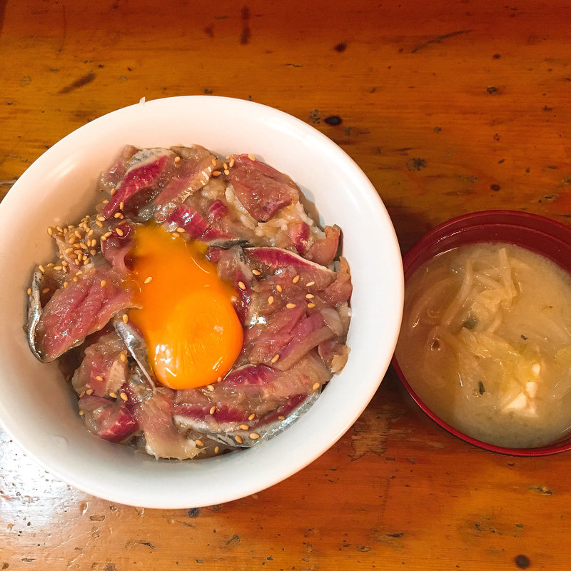 数量限定 名物 イワシユッケ丼(豊後屋 （ぶんごや）)