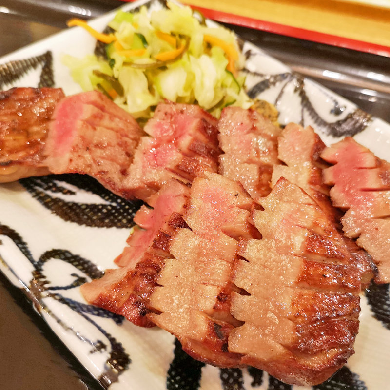 極上厚切りたん焼き定食(1.5人前)(仙台辺見 池袋サンシャイン店)