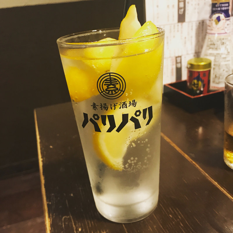 リッチレモンサワー(素揚げ酒場 パリパリ)