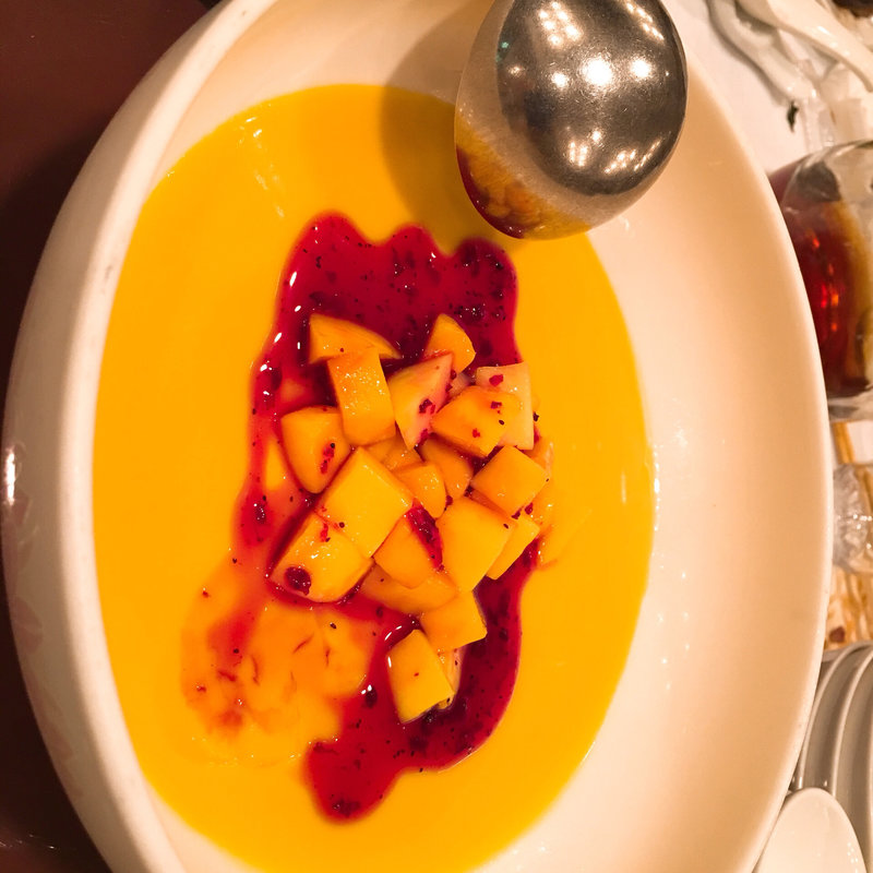 マンゴー杏仁2層プリン フルーツ添え(大成閣 （タイセイカク）)