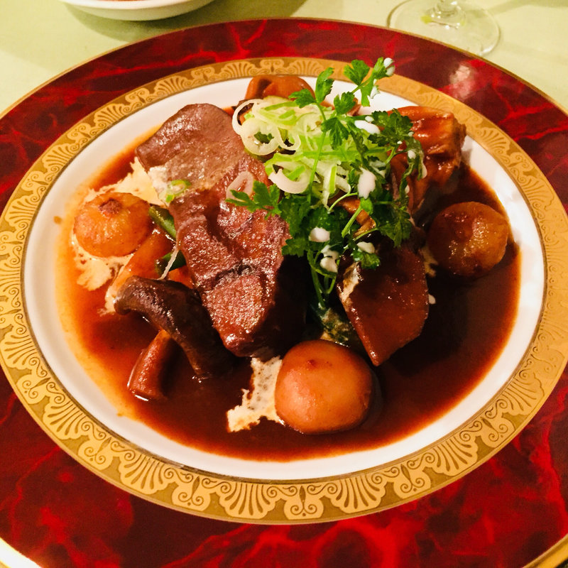 牛タンの赤ワイン煮込み(かみむら)