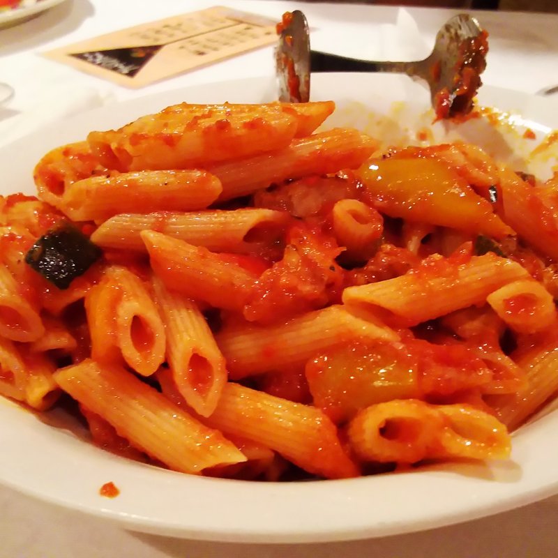 ペンネのトマトソース(モナリザン)