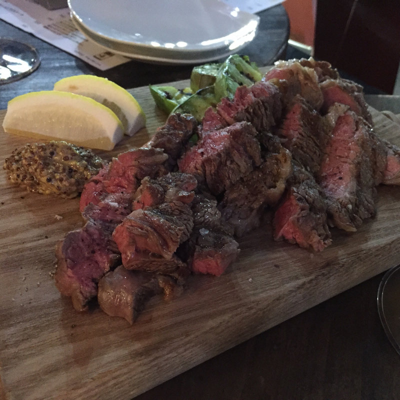 牛の網焼きステーキ(Mira! たまプラーザ)