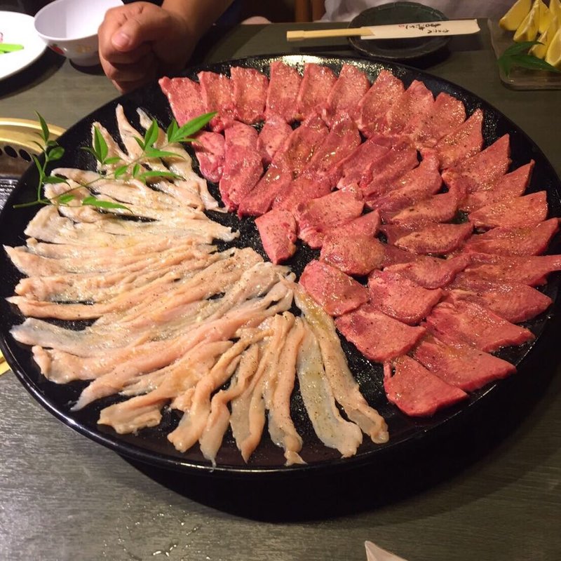 塩タン、塩ミノ(焼肉 加茂川 武庫之荘店)