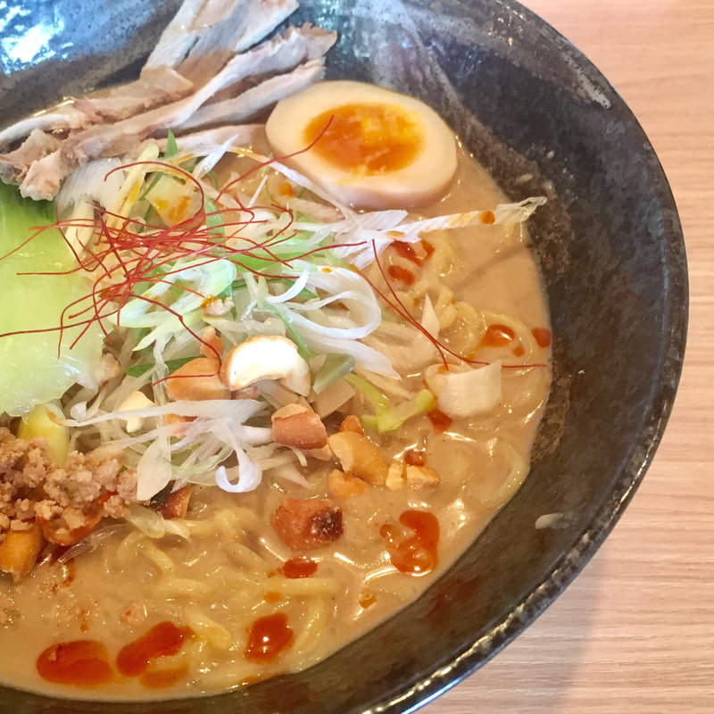 冷やし担々麺(満龍 総本店)