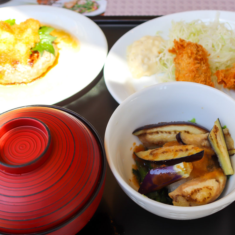 おろしハンバーグと牡蠣フライ膳(デニーズ 船橋海神店 （Denny's）)