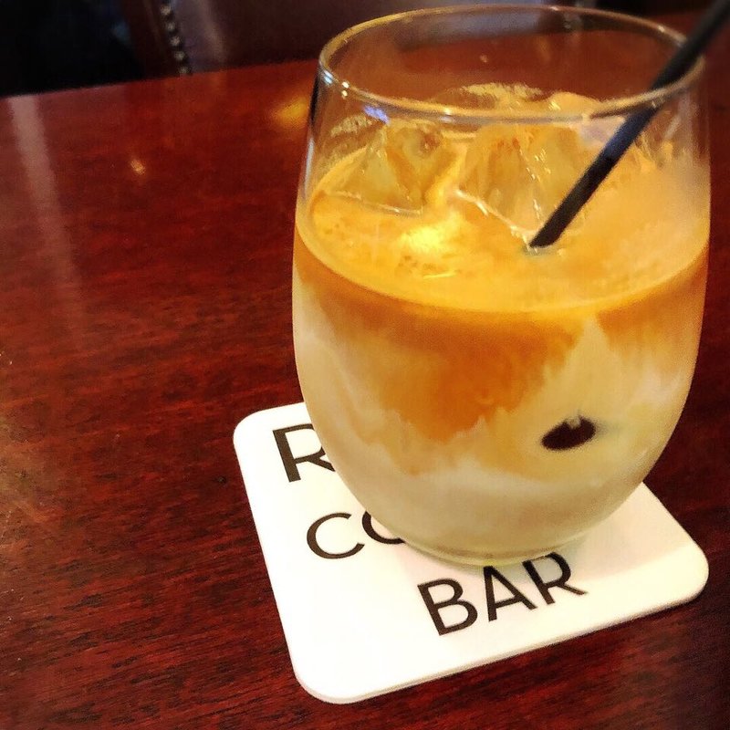 アイスカフェラテ(Rage  coffee bar)