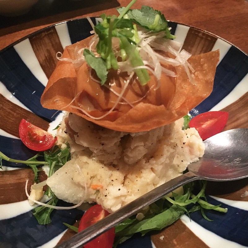 燻玉ポテトサラダ(地酒遊楽 裏や)