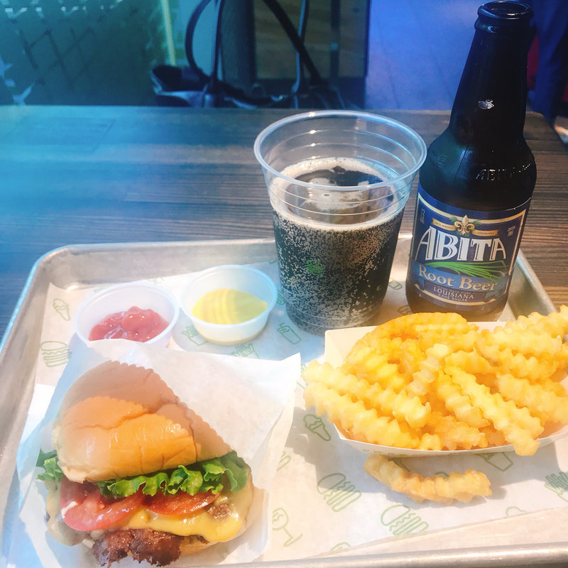 ShackBurger Double ＋ Shack-made Lemonade Regular(シェイクシャック 東京国際フォーラム)