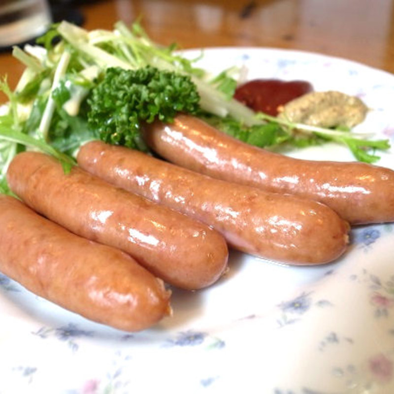 ソーセージ（4本）(肴とお酒うえだ)
