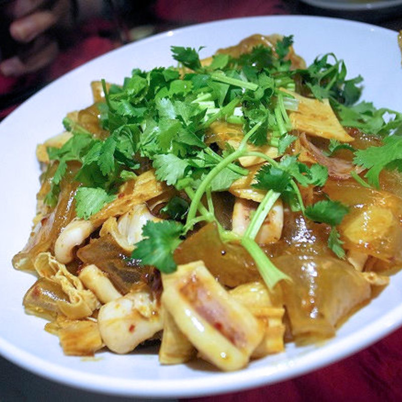 粉皮とイカと湯葉の四川風炒め(蜃気楼)