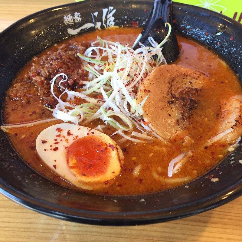 赤辛味噌らーめん(麺屋一進 )