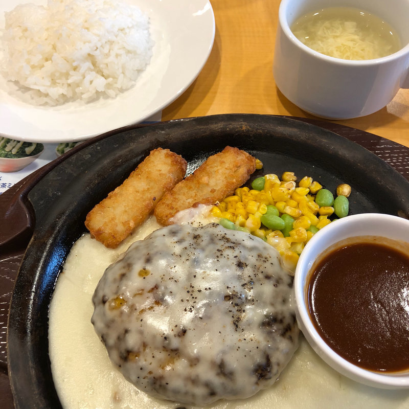 とろ～りチーズINチーズONハンバーグ(ガスト 国泰寺店 )