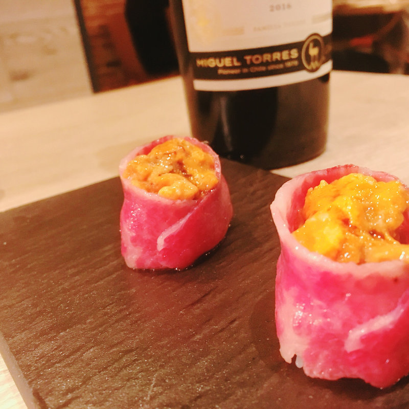 リブロースの炙り 雲丹軍艦(うしごろバンビーナ 渋谷店)