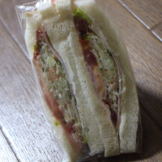 ロースハム野菜サンド(サンドイッチ工房 サンドリア （sandria）)