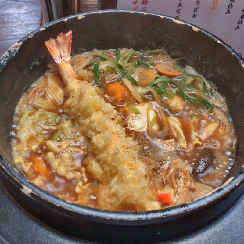海老天入り味噌煮込みうどん(川井屋)