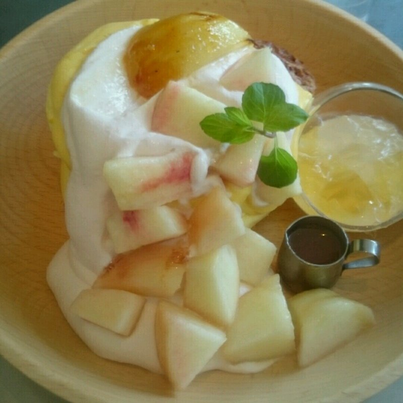 水蜜桃(レインボーパンケーキ （RAINBOW PANCAKE）)