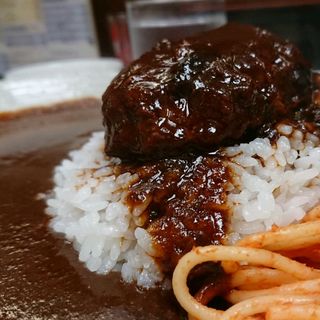ハンバーグカレー(キッチン台栄)