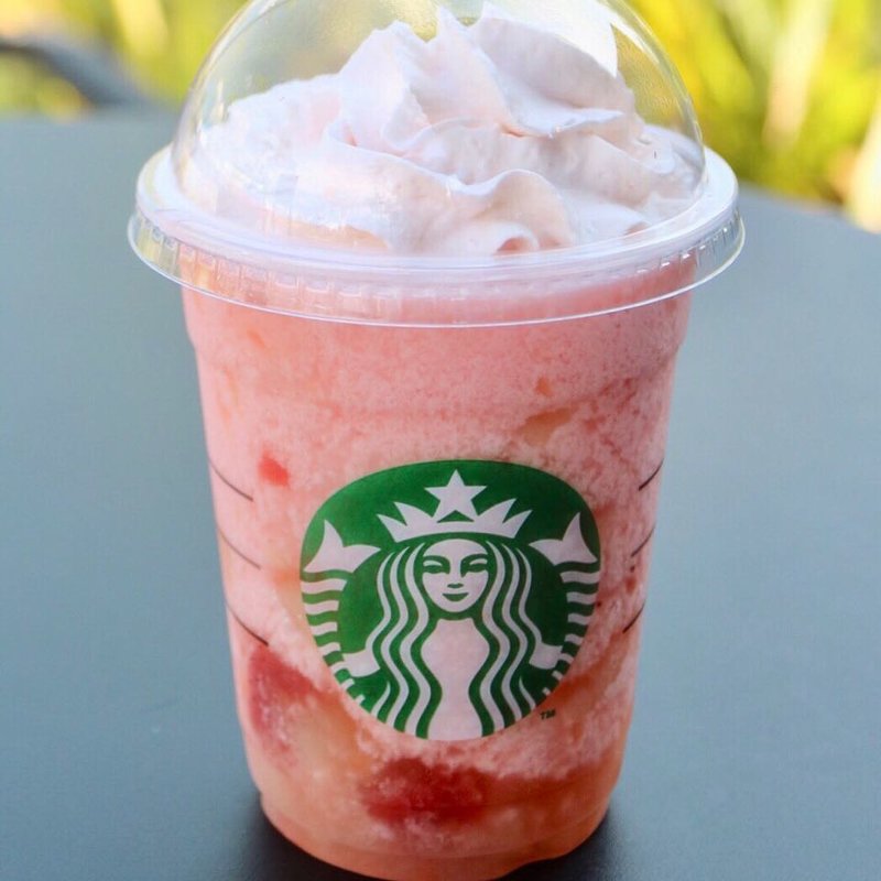 ピーチピンクフルーツフラペチーノ(スターバックスコーヒー三島玉川店)