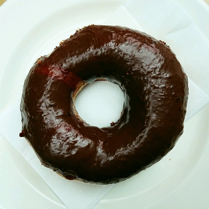 チョコリングドーナツ(関口フランスパン 本店)