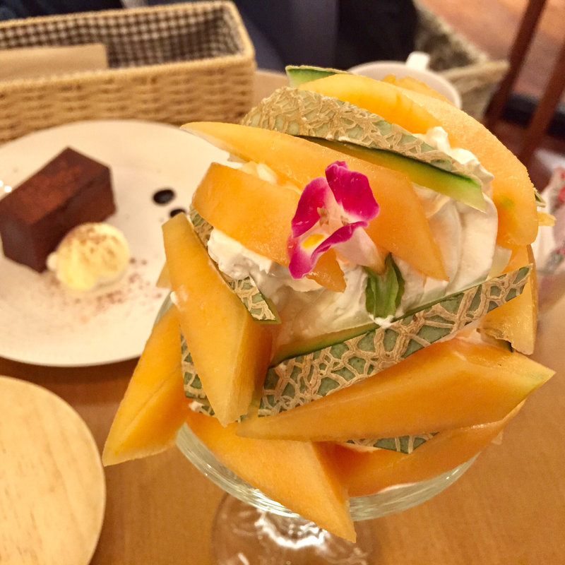 季節の贅沢パフェ メロン(NORTH LOUNGE 北欧館)