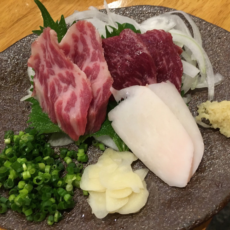 馬刺3点盛(馬肉料理専門店 蹄 名古屋新栄本店)