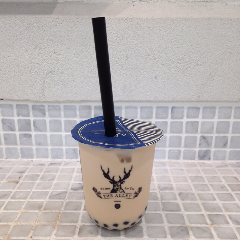 ロイヤルNo.9タピオカミルクティー Mサイズ(THE ALLEY ルミネ新宿店)